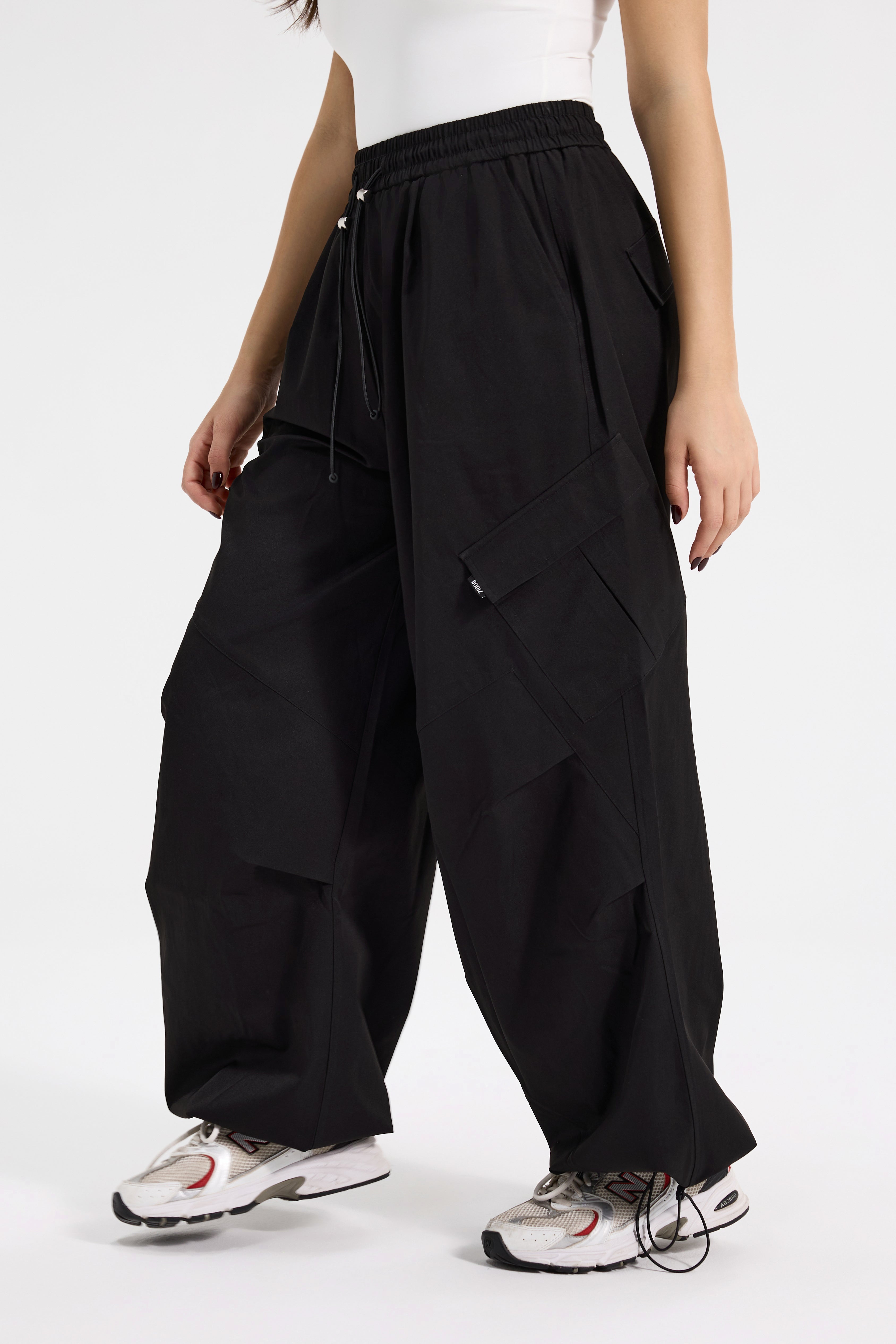 מכנסי קרגו רחבים